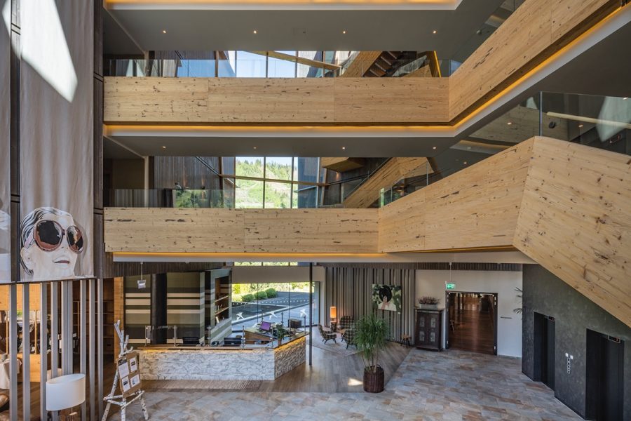 2106wl_falkensteiner-schladming-lobby_-9228